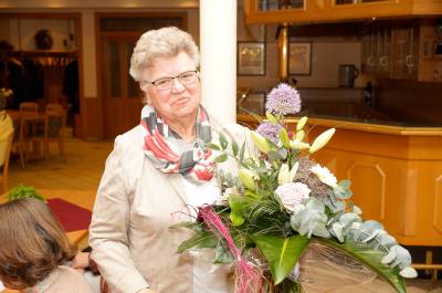 Besonderer Dank galt Gertrud Söbbing, die 27 Jahre im Ortsvorstand mitgearbeitet hat.